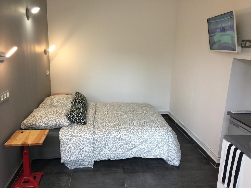 Le Gite Pien Apartment Wignehies ภายนอก รูปภาพ