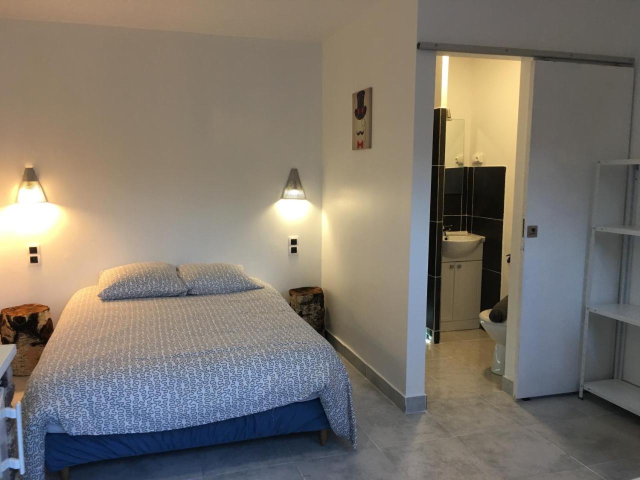 Le Gite Pien Apartment Wignehies ภายนอก รูปภาพ