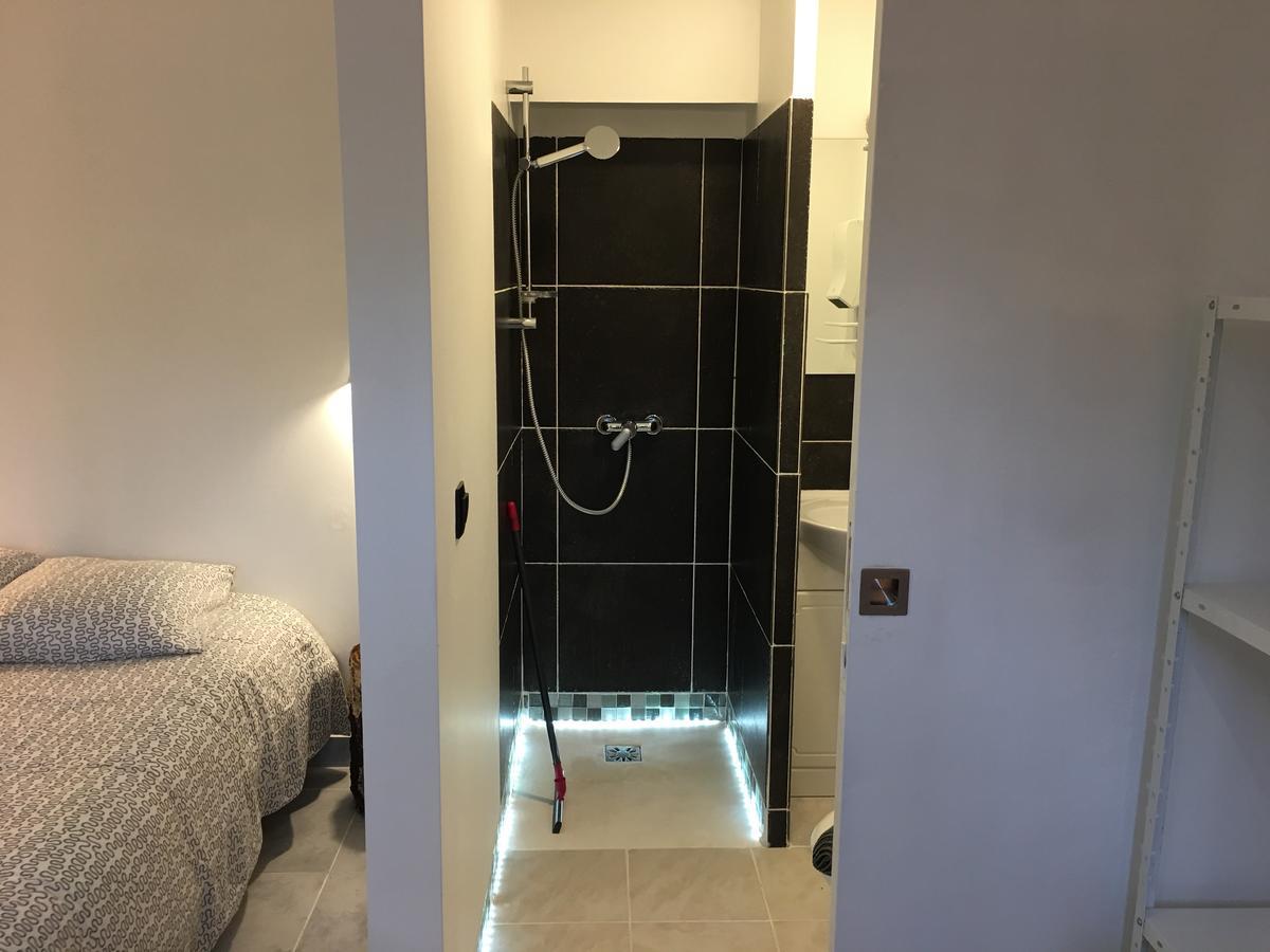 Le Gite Pien Apartment Wignehies ภายนอก รูปภาพ